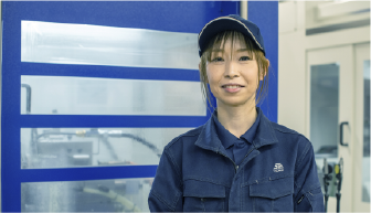 製造部 製造1課 円研Gr  2023年入社の社員 作業風景02